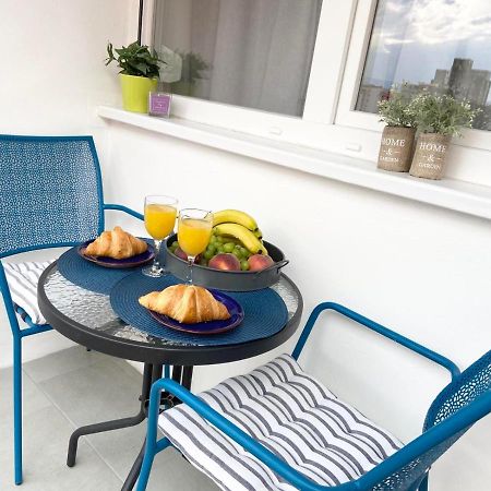 Sunny Apartment In Rijeka Exterior photo