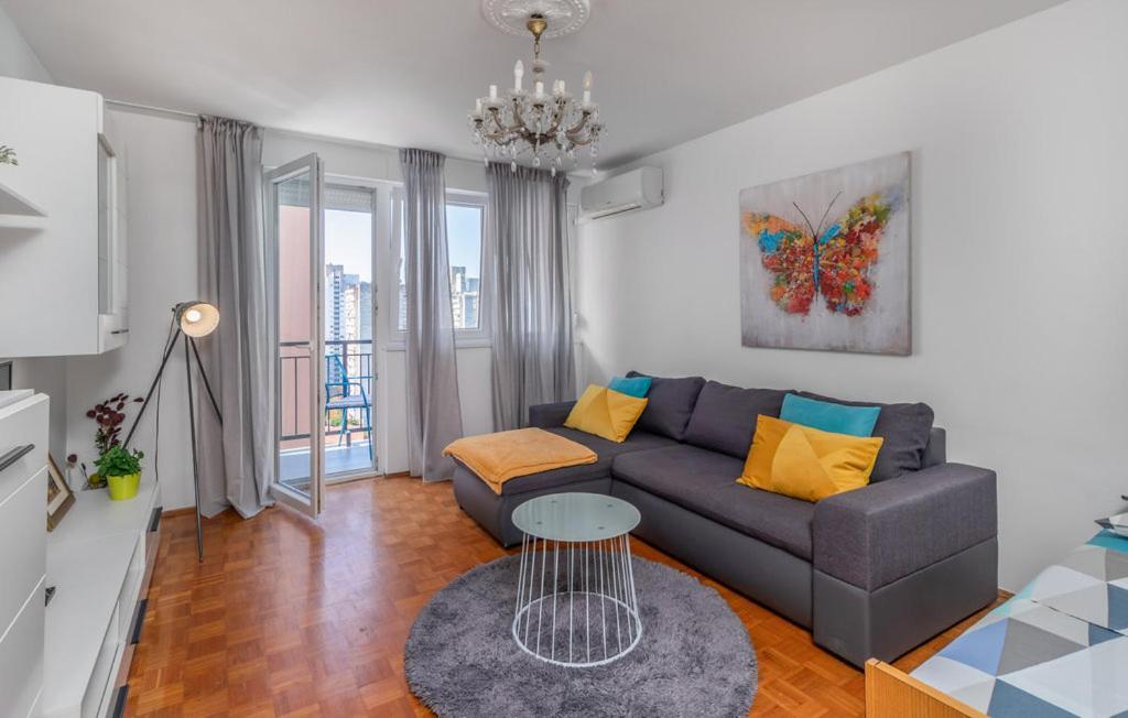 Sunny Apartment In Rijeka Exterior photo